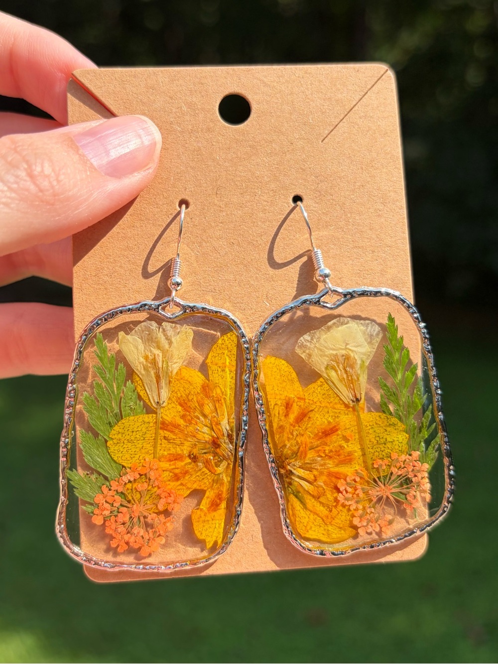 E28 Handmade Real Pressed Flower Resin Earrings Silver Floral Botanical Jewelry